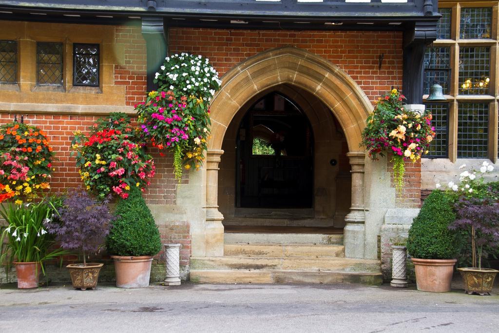 Best Western Plus Grim'S Dyke Hotel Harrow Exterior photo